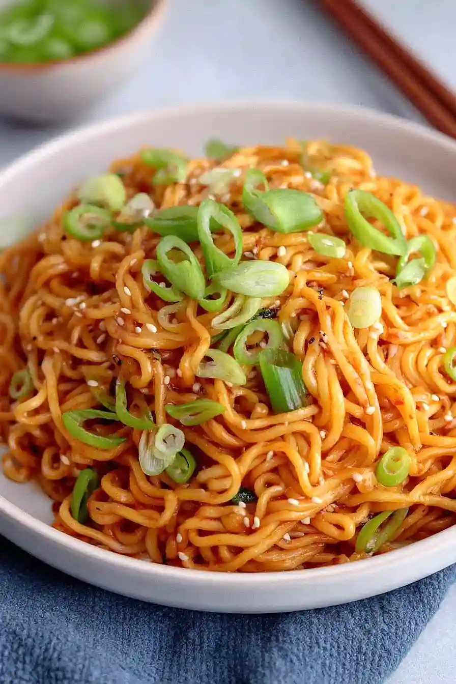 garlic lo mein noodles