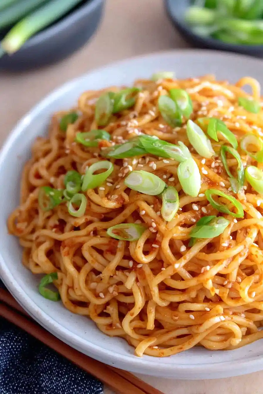 garlic lo mein noodles