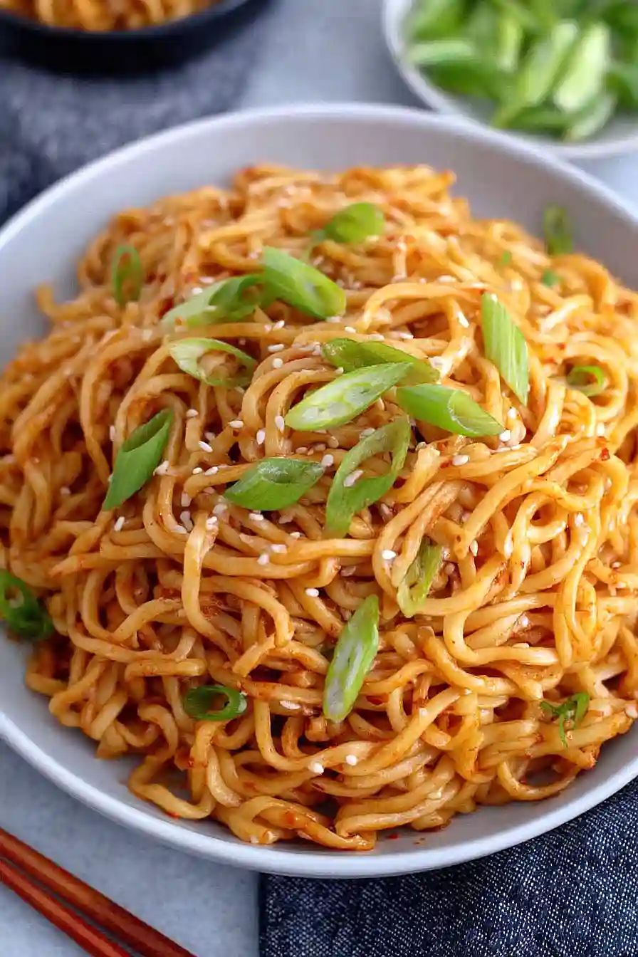 garlic lo mein noodles