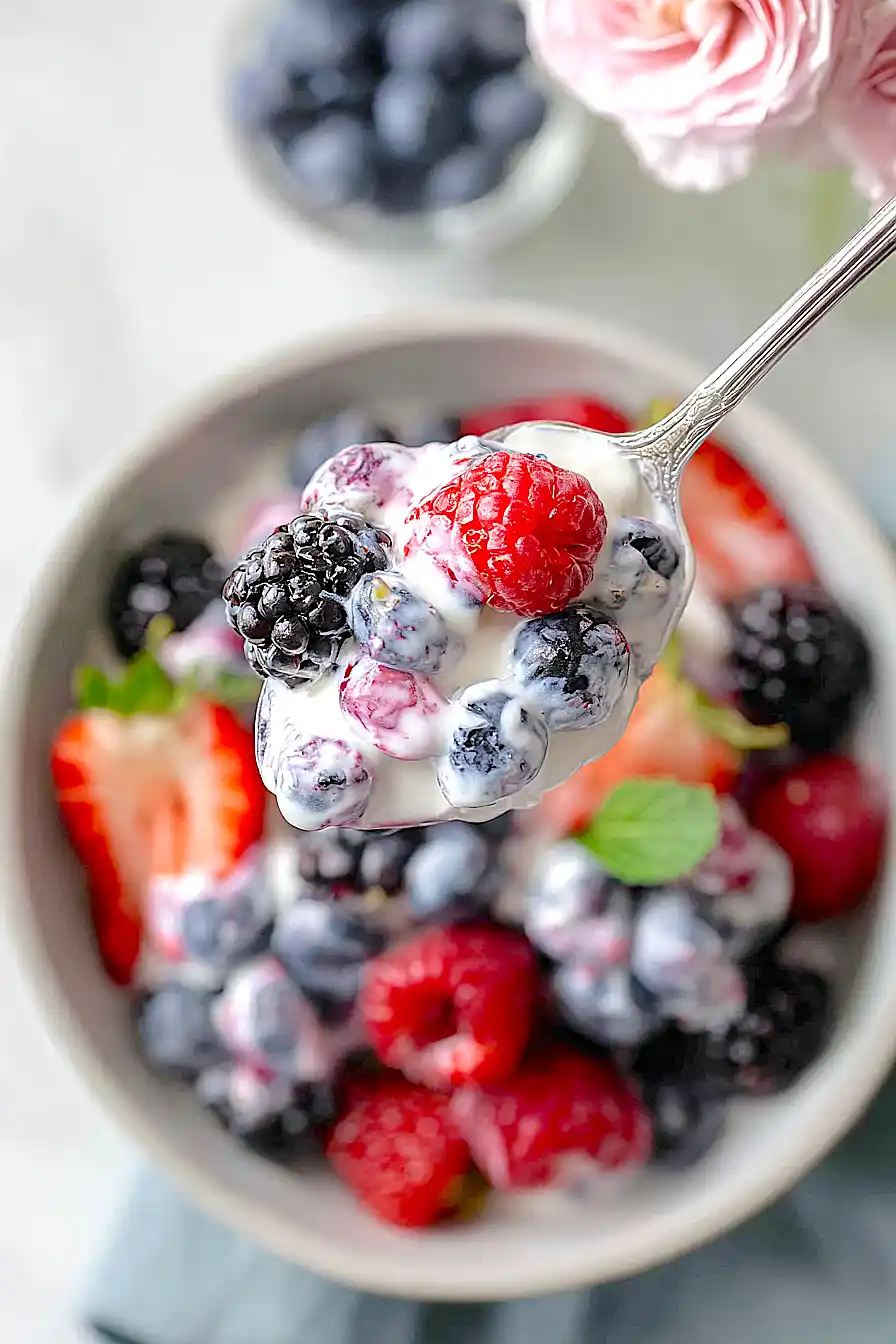 greek yogurt fruit salad